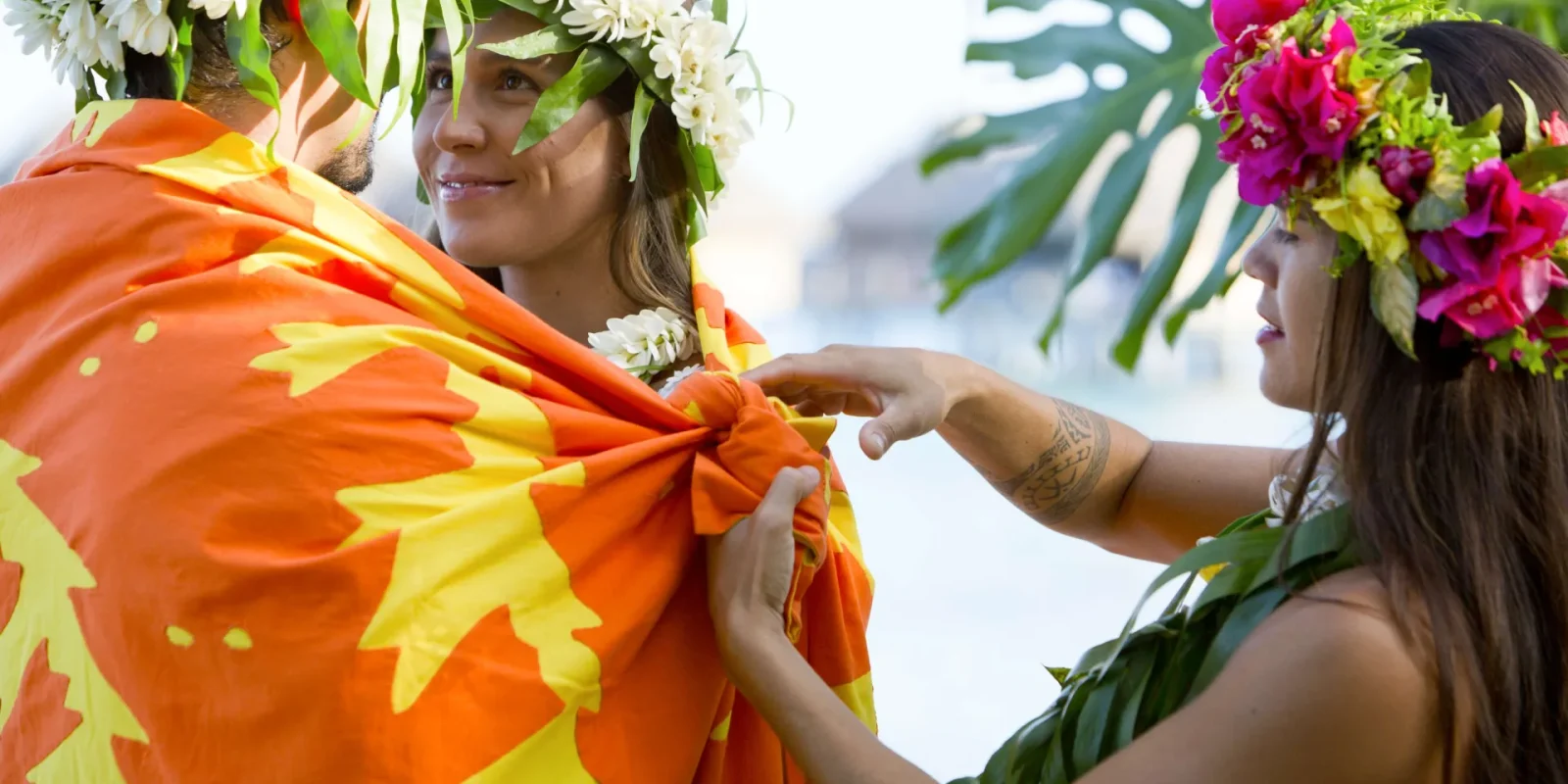 Traditional wedding with tifaifai © Tahiti Tourisme