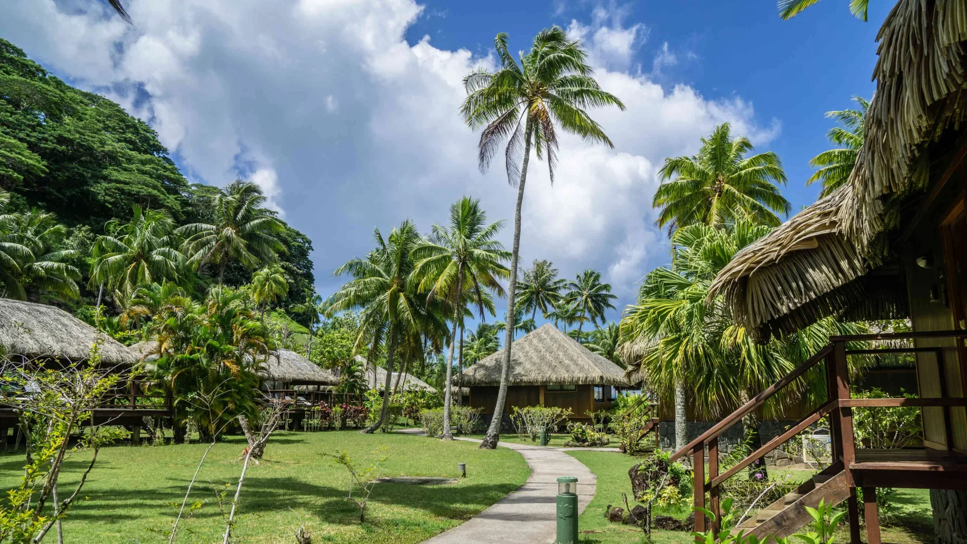 Accomodation in Huahine© Kim Lawson