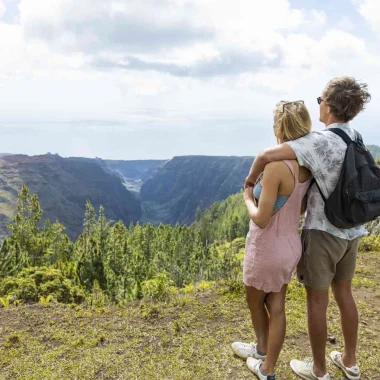 A romantic hike in the mountains of Nuku Hiva © Grégoire Le Bacon