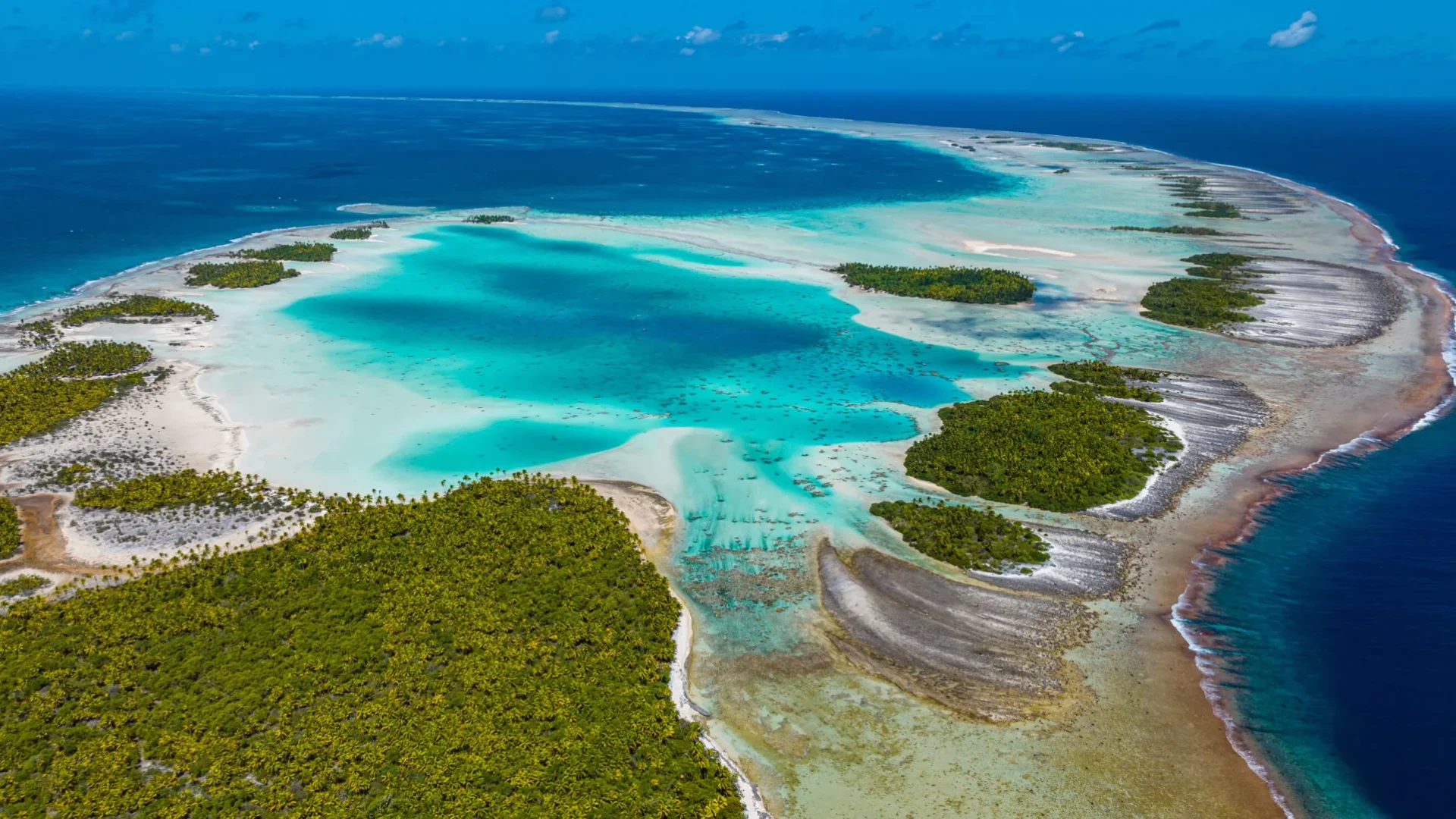 View of Rangiroa lagoon ©_Michael Runkel