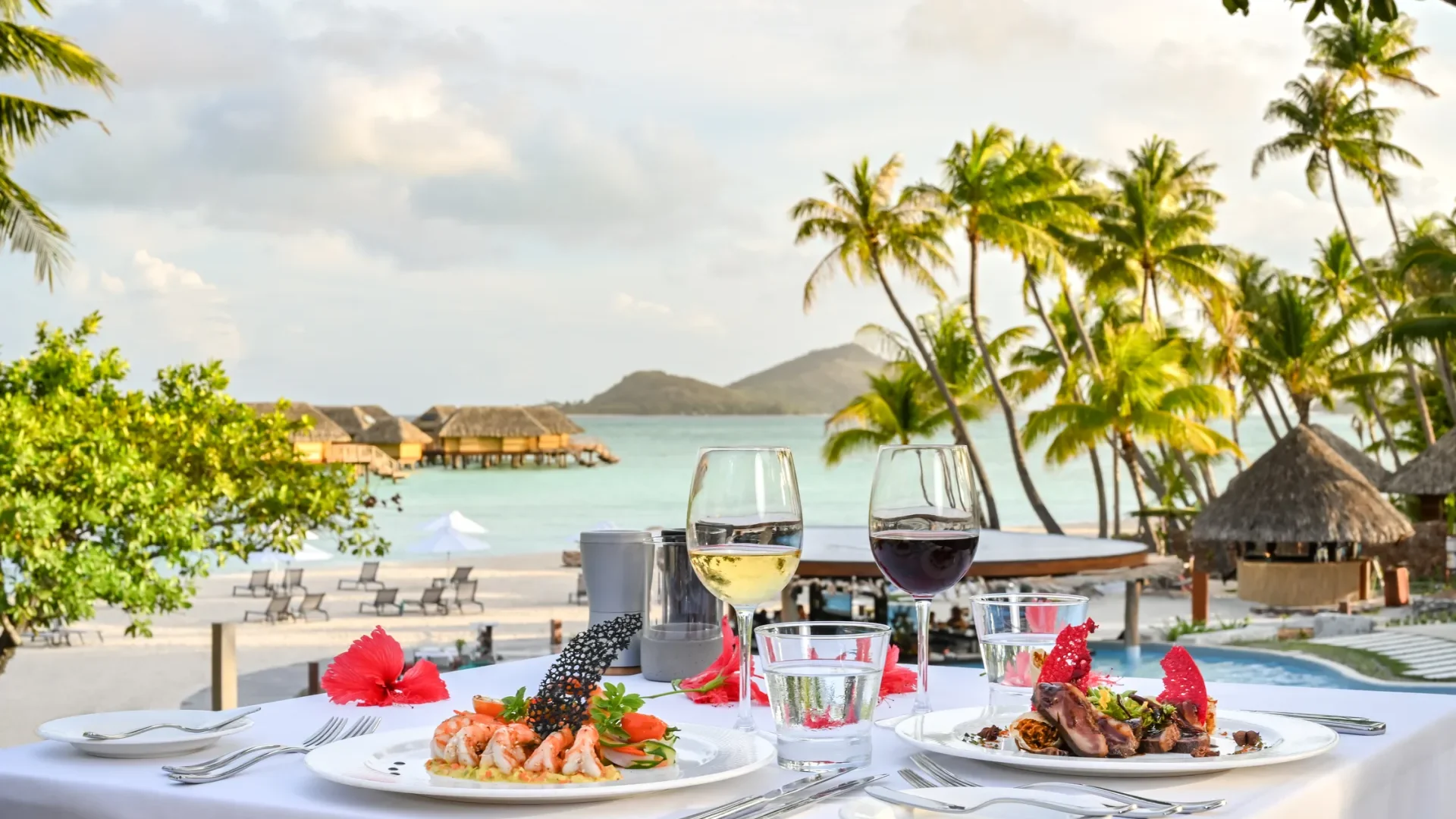 Gourmet restaurant in Bora Bora ©Stéphane Mailion Photography