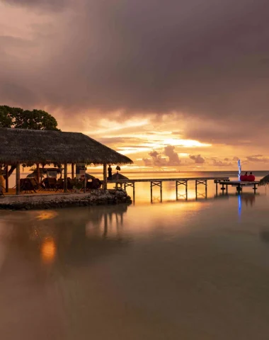 Guesthouse in Fakarava with sunset view©gregoirelebacon