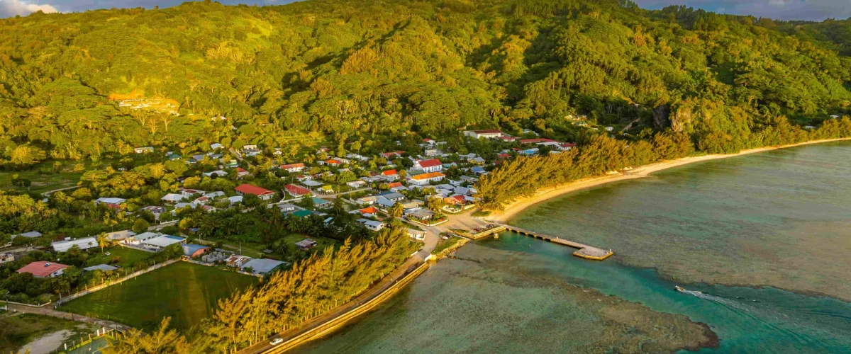 Avera village, Rurutu ©_Michael Runkel