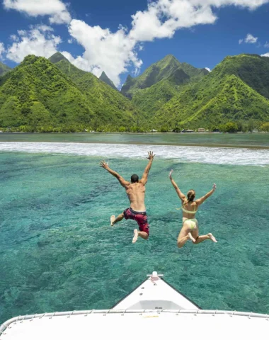 Tahiti iti seen from the sea © Grégoire Le Bacon